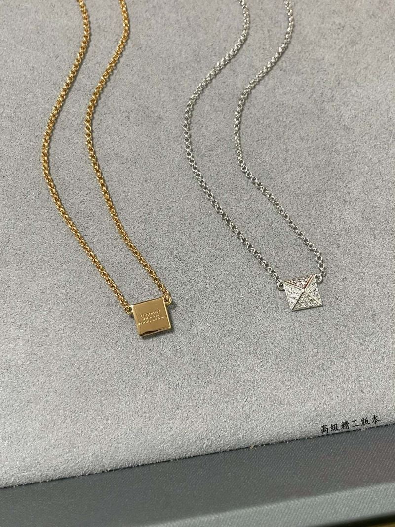 Hermes Necklaces